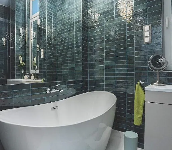 Luxury Gold 2 Bedroom *