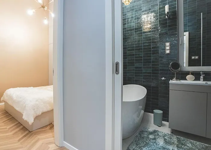 Luxury Gold 2 Bedroom