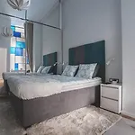 Luxury Gold 2 Bedroom Budapest