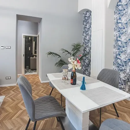 Luxury Gold 2 Bedroom Apartmán Budapešť